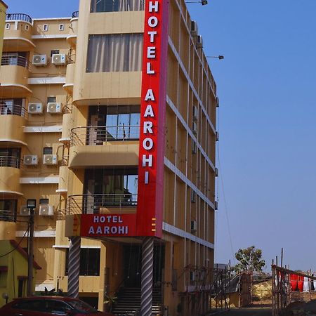 Hotel Aarohi Tarapith Kültér fotó