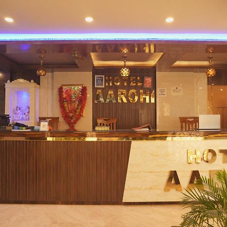 Hotel Aarohi Tarapith Kültér fotó