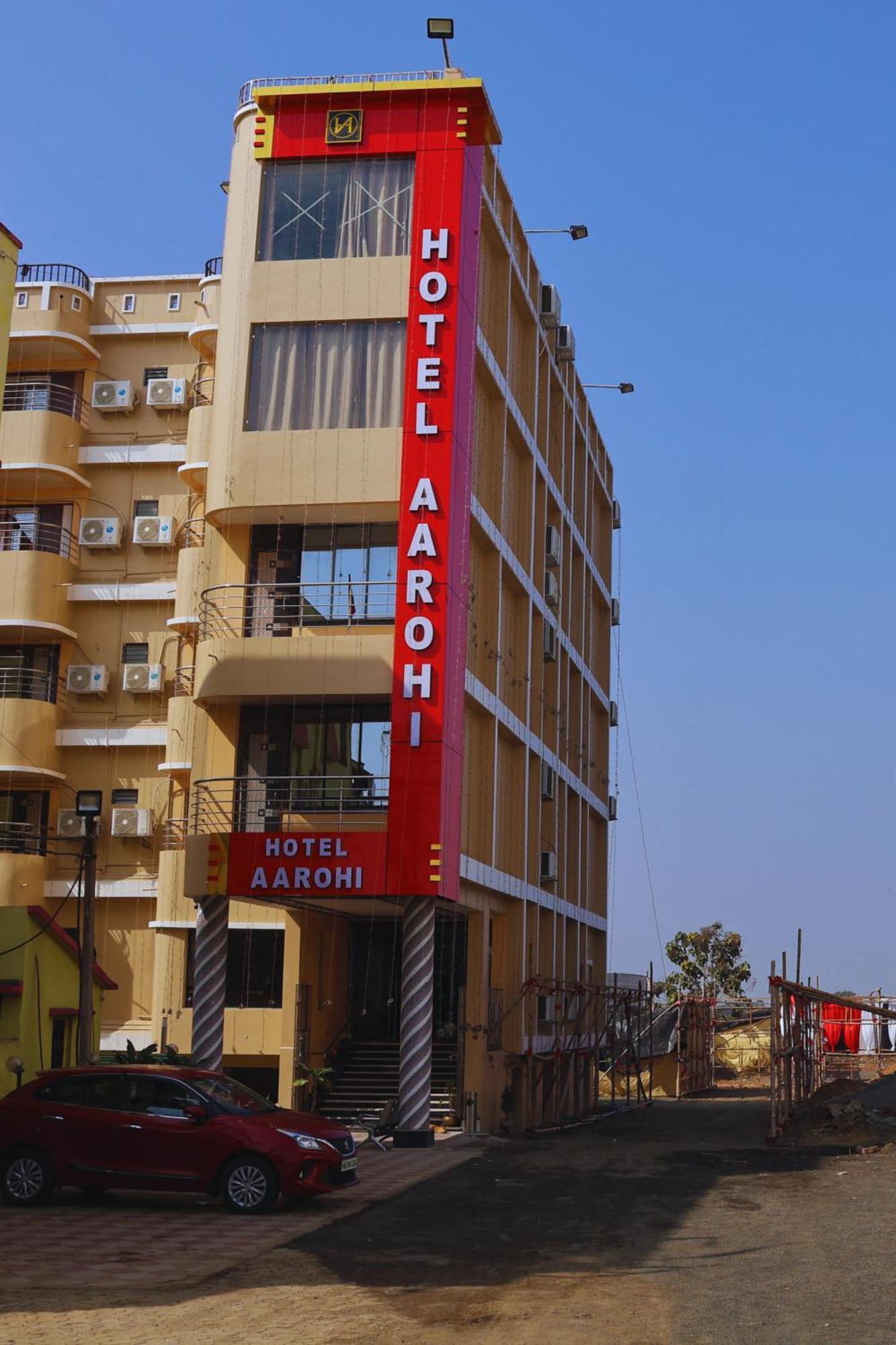 Hotel Aarohi Tarapith Kültér fotó